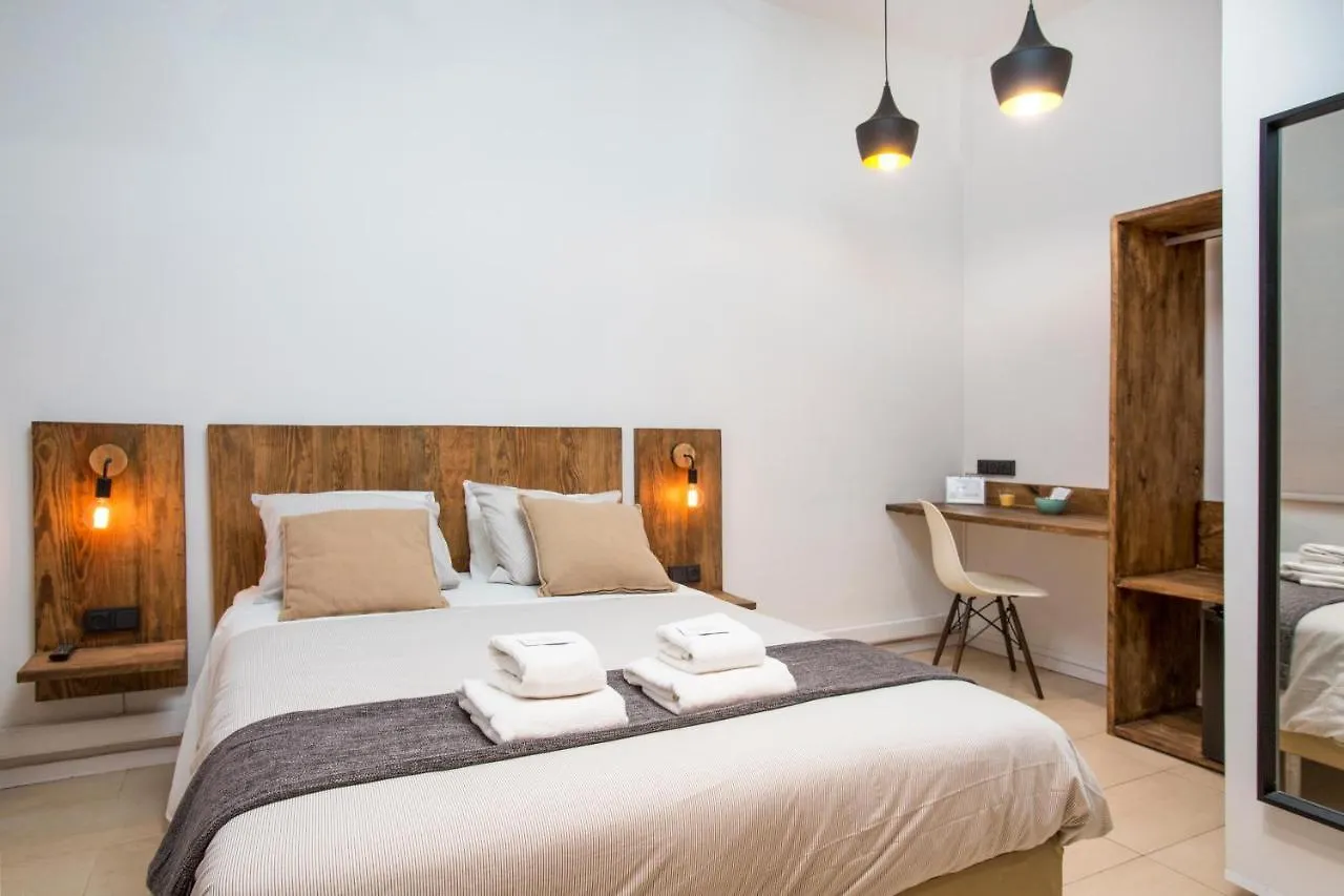 バルセロナ カーサ マカ ゲスト ハウス Bed & Breakfast 2*,  スペイン