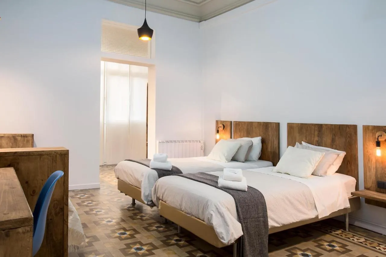 Casa Maca Guest House Barcelona Bed & Breakfast